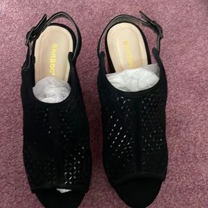 Womens Bamboo Black Mesh wedges